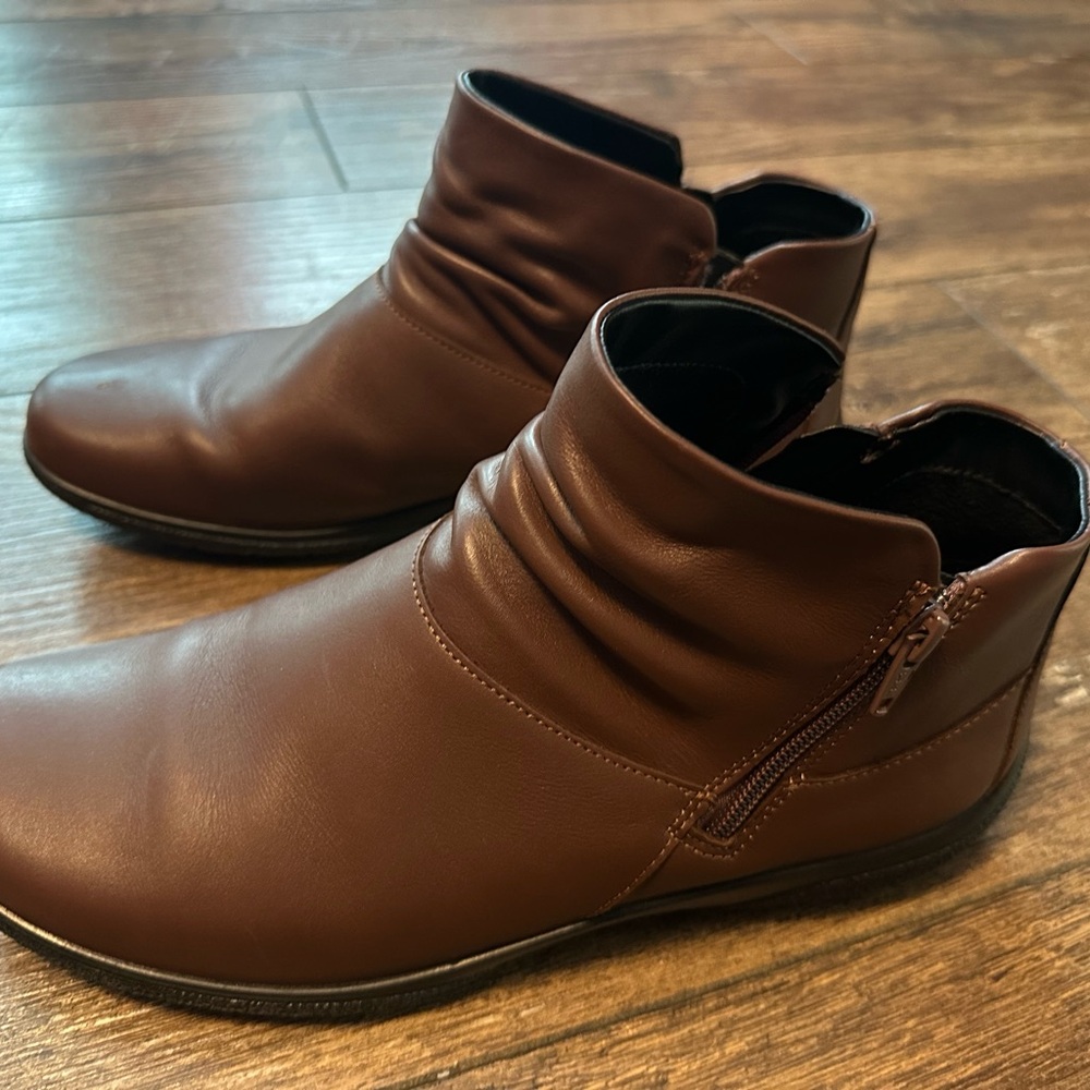 Hotter Whisper Boots Ankle Boot Size UK 9 / US 11 Wide Women’s Tan